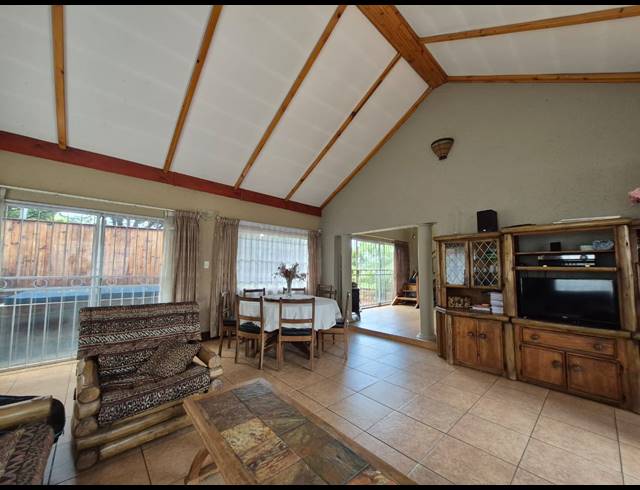 4 BEDROOM HOUSE FOR SALE IN WALKERVILLE MANOR